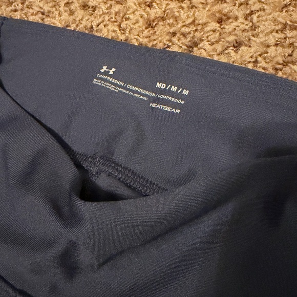 Under Armour HeatGear Compression Leggings size medium - Picture 2 of 4